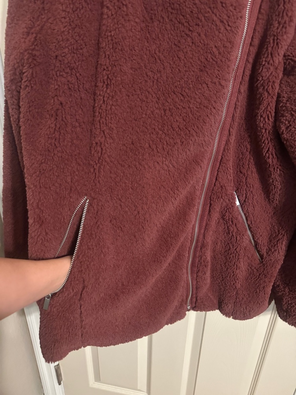 Bagatelle Collection Teddy Sherpa Asymmetrical Zip-Front Jacket, Maroon, Sz XL - Picture 3 of 11
